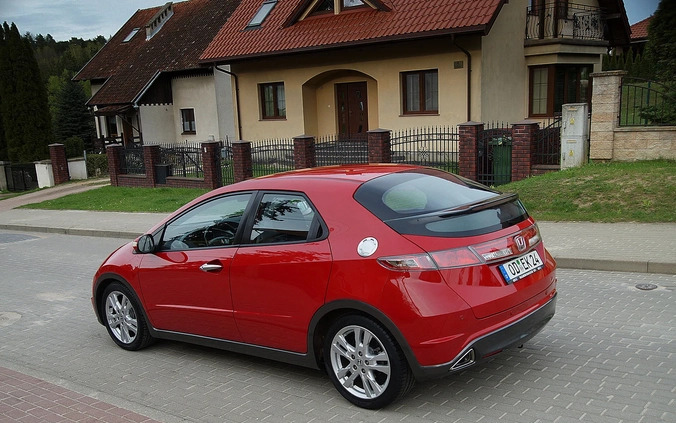 Honda Civic cena 32900 przebieg: 157000, rok produkcji 2009 z Szczebrzeszyn małe 254